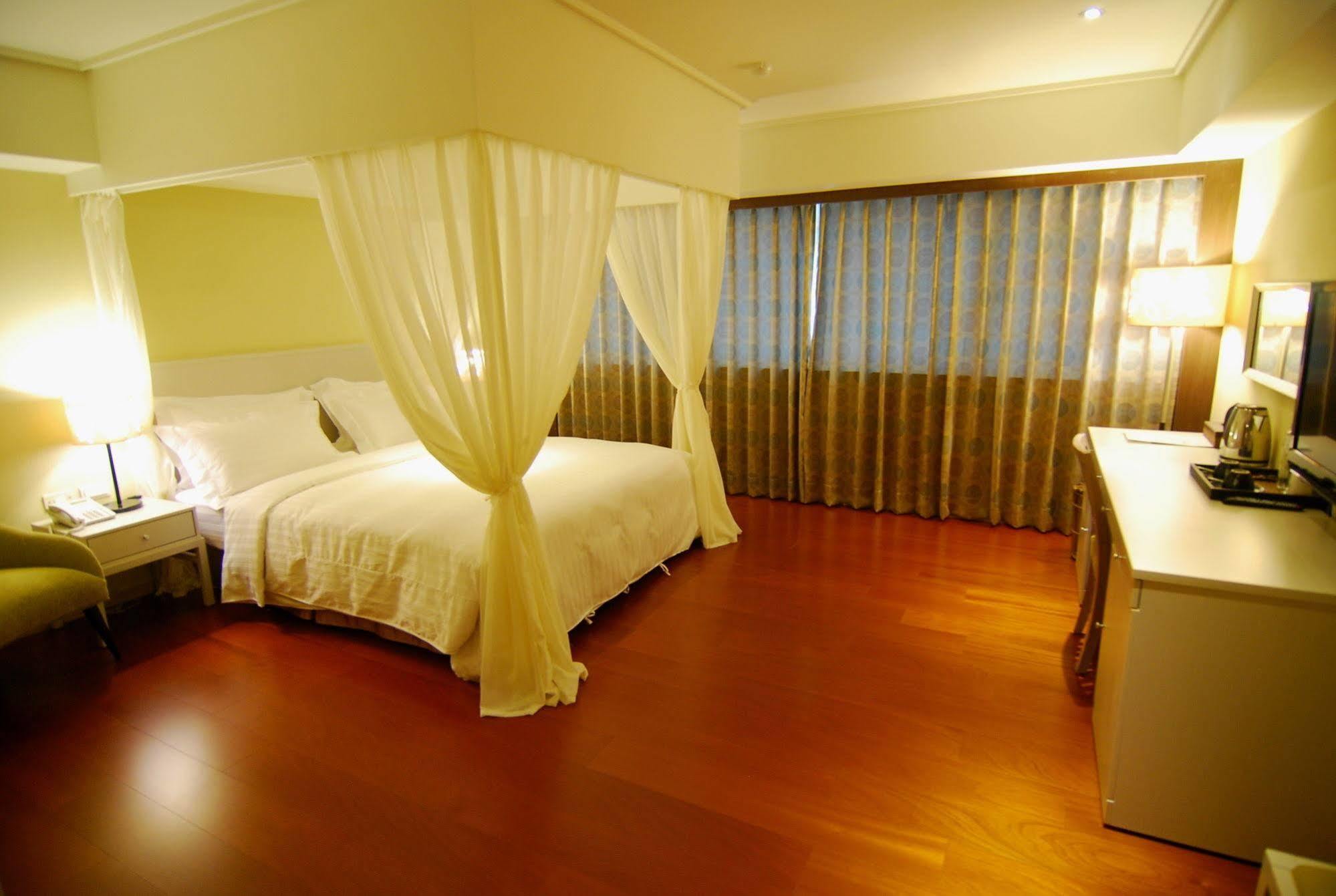 Taitung Bali Suites Hotel Eksteriør billede